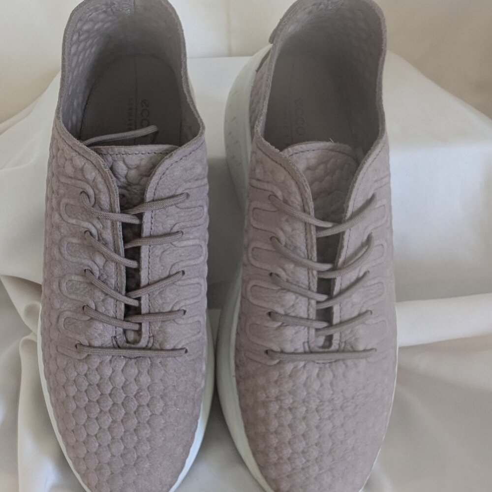 Ecco Women's Light Taupe Knit-Look Athletic Sneakers
